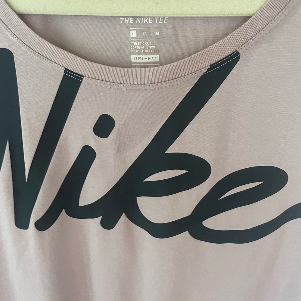 Nike Tee - Womens Size XL